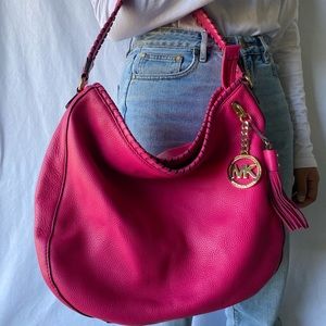 Micheal Kors pink shoulder bag💕